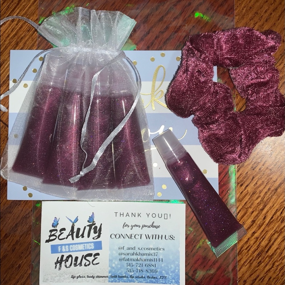 Purple glitter lipgloss